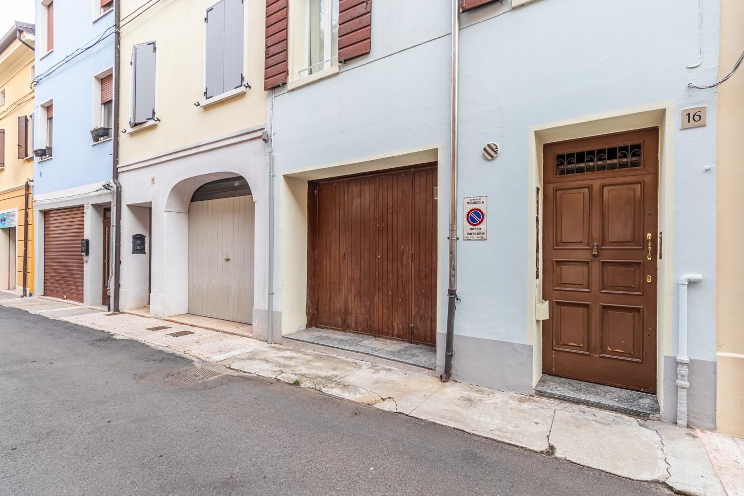 Ferienwohnung Ca 'Pico With Wifi-Few Steps From Center Mirandola Exterior foto